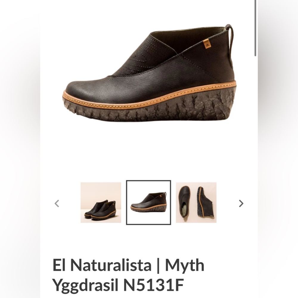 El Naturalista Black Ankle Myth Booties